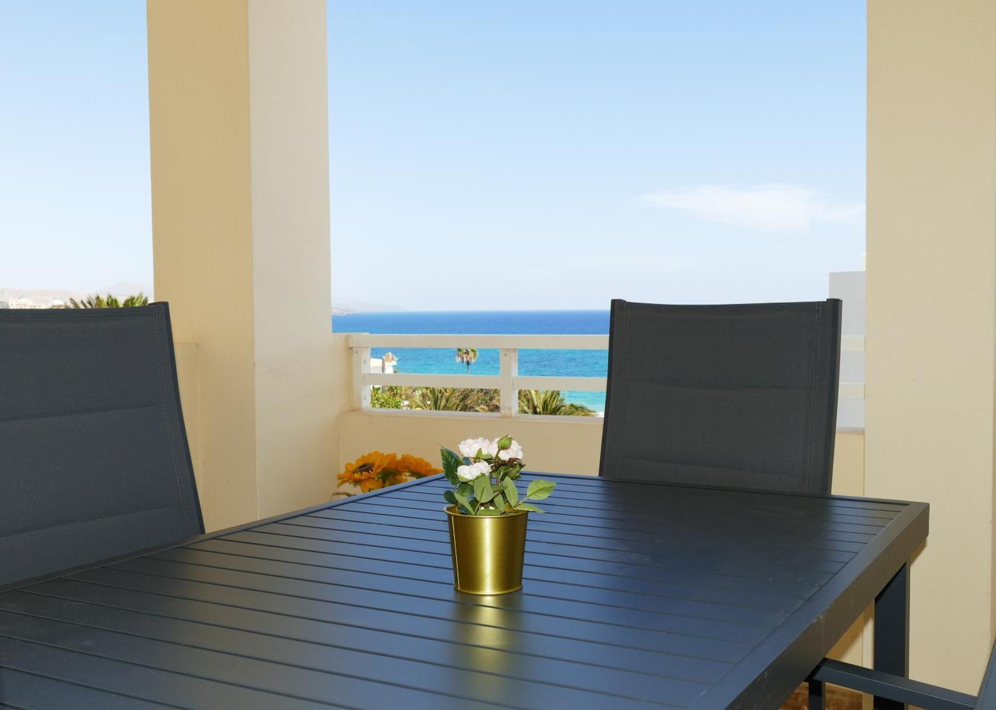 קוסטה קלמה Blue Lagoon Apartment מראה חיצוני תמונה